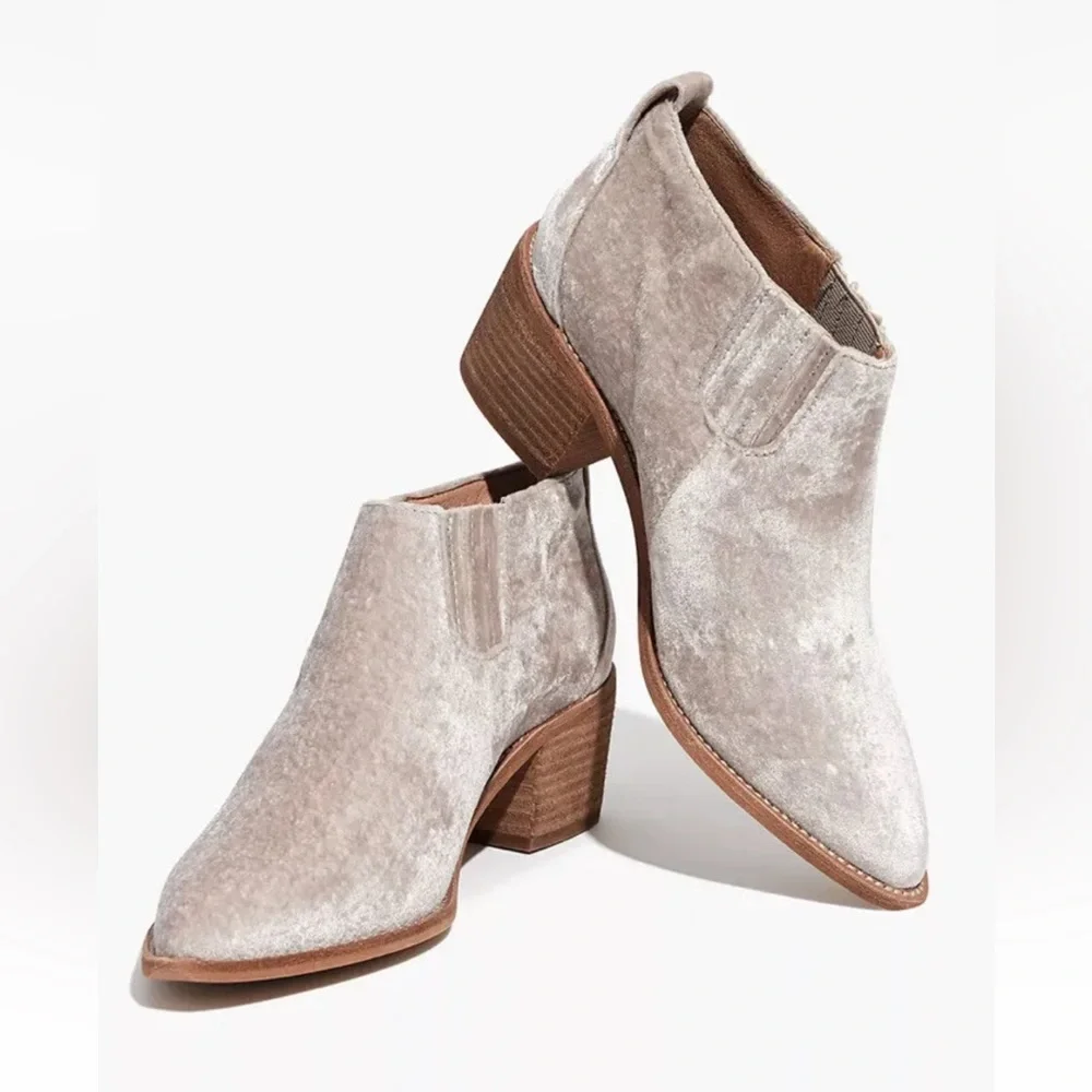 Madewell velvet‎ boties